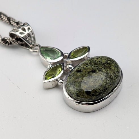 Vintage green serpentine and sterling silver pendant with sterling silver necklace
